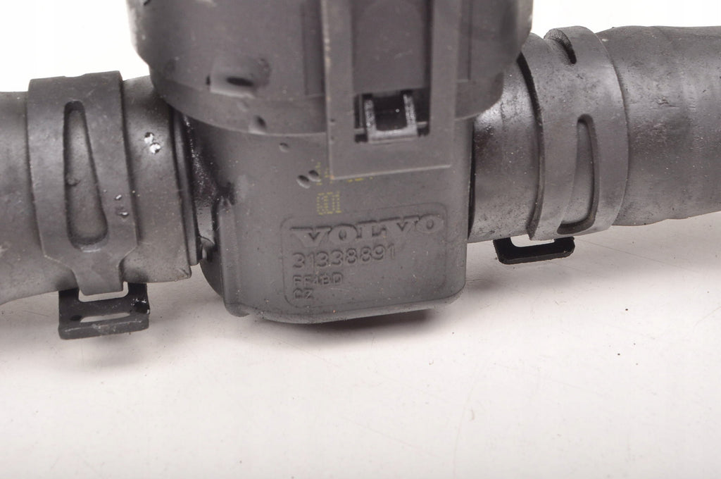 VOLVO S60 II V60 2.0 D4 181KM PIPE WATER LINE 31338891