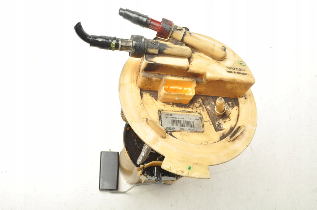 VOLVO S60 II V60 2.4 D5 FUEL PUMP 31273964