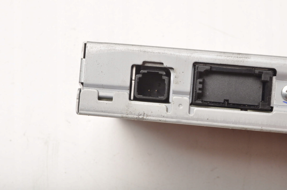 VOLVO S60 II V60 ANTENNA AMPLIFIER 31667217AA