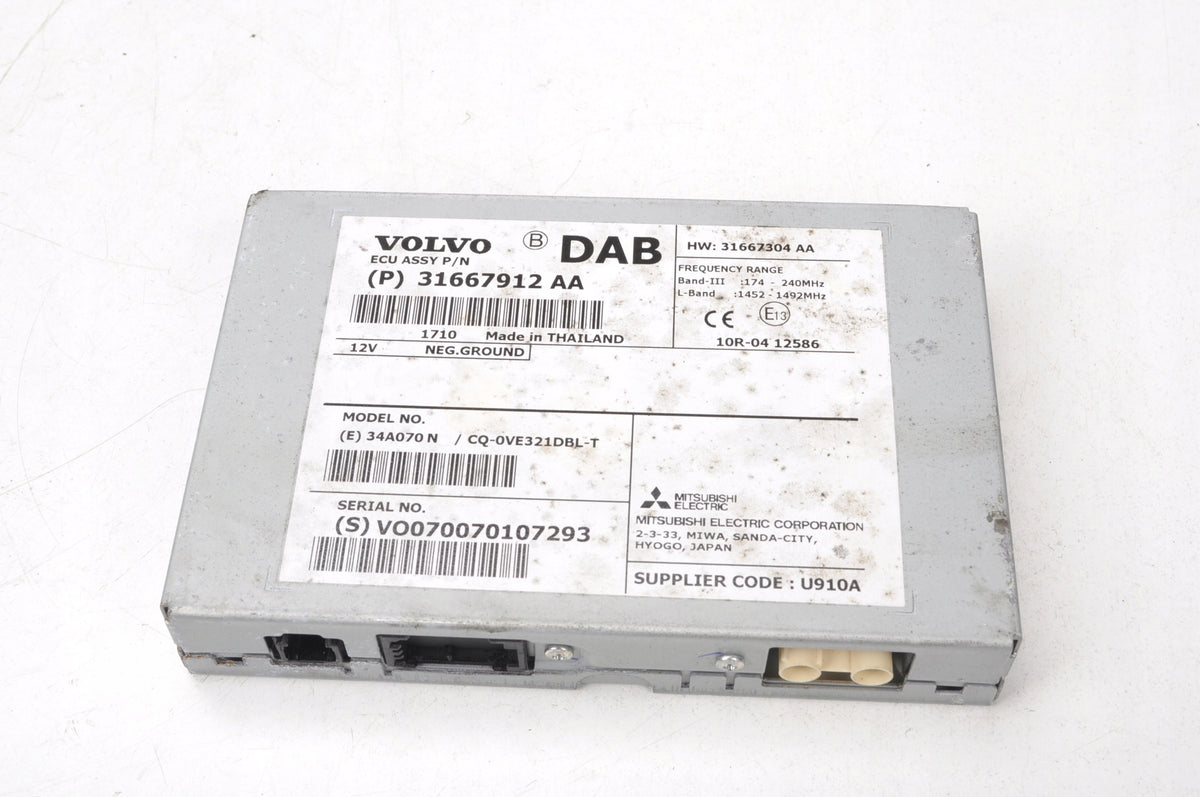 VOLVO S60 II V60 ANTENNA AMPLIFIER DAB 31667912