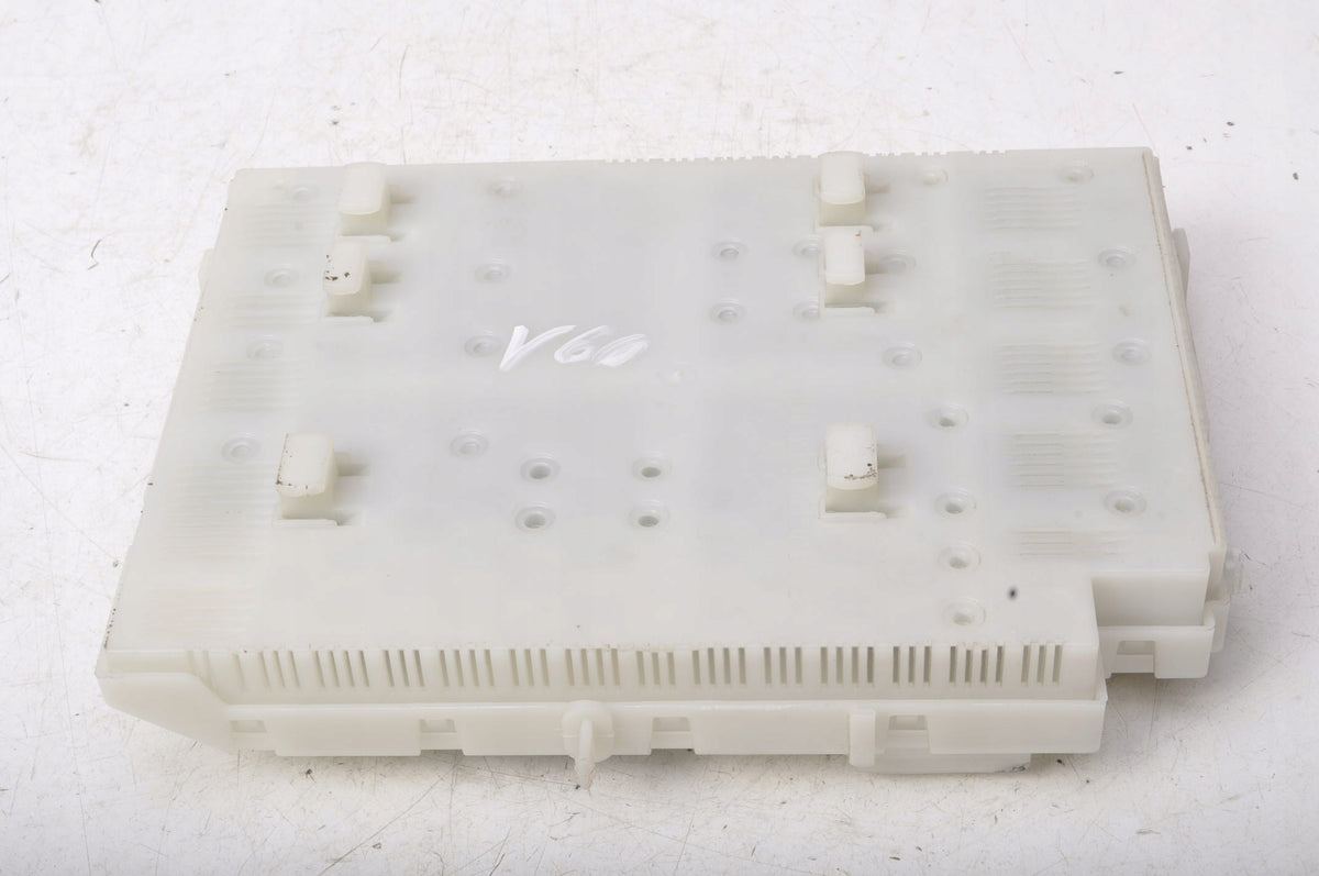 VOLVO S60 II V60 BOX MODULE BSI 30786848