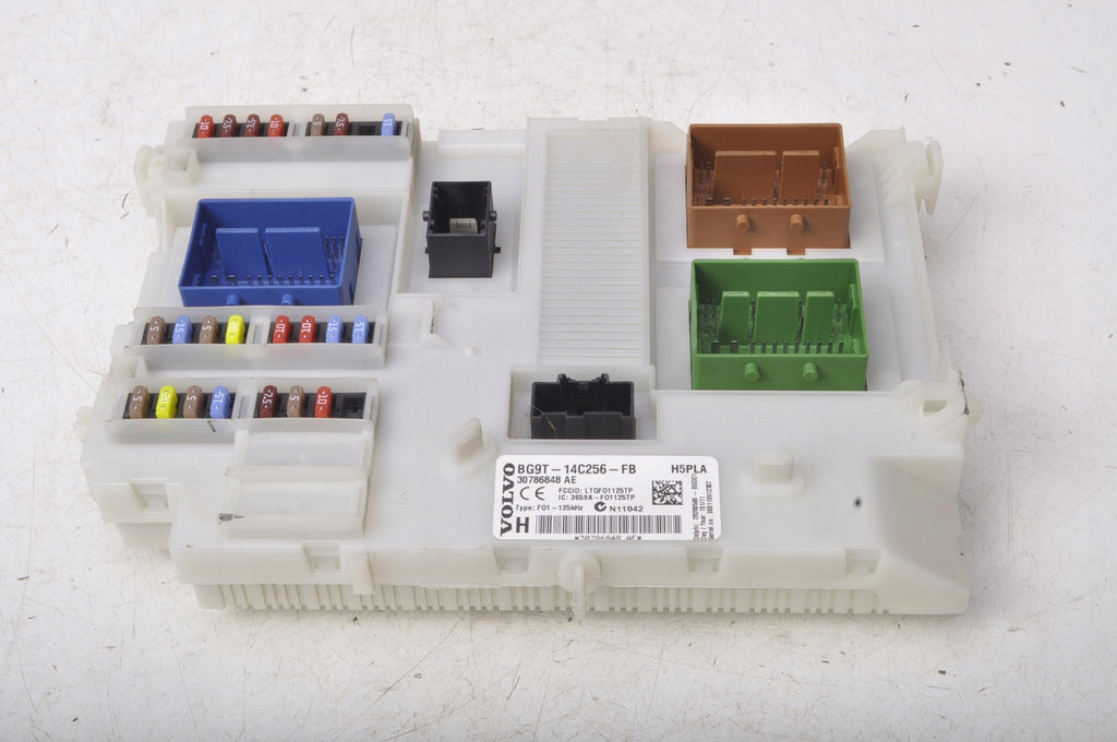 VOLVO S60 II V60 BOX MODULE BSI 30786848