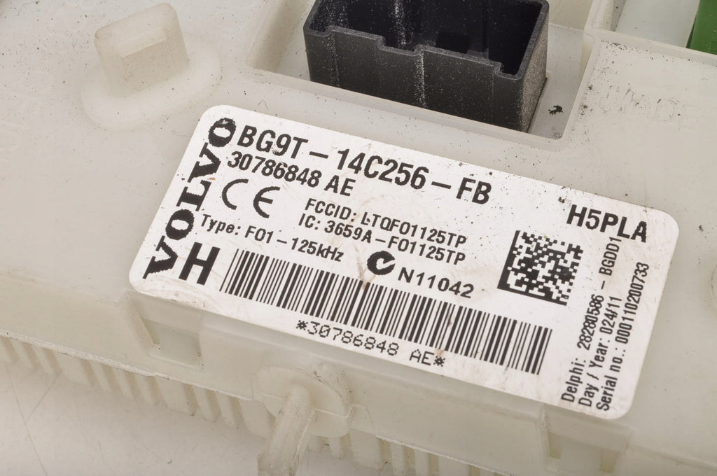 VOLVO S60 II V60 BOX MODULE BSI 30786848AE