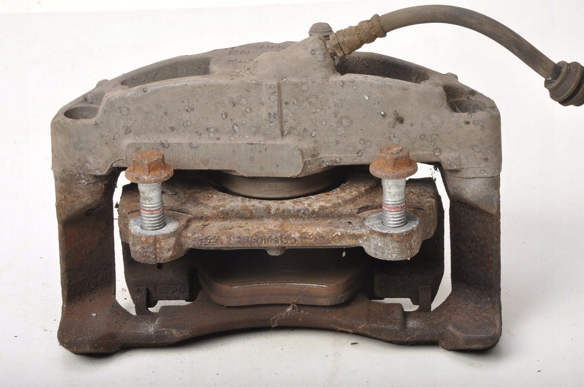 VOLVO S60 II V60 BRAKE CALIPER RIGHT FRONT 946