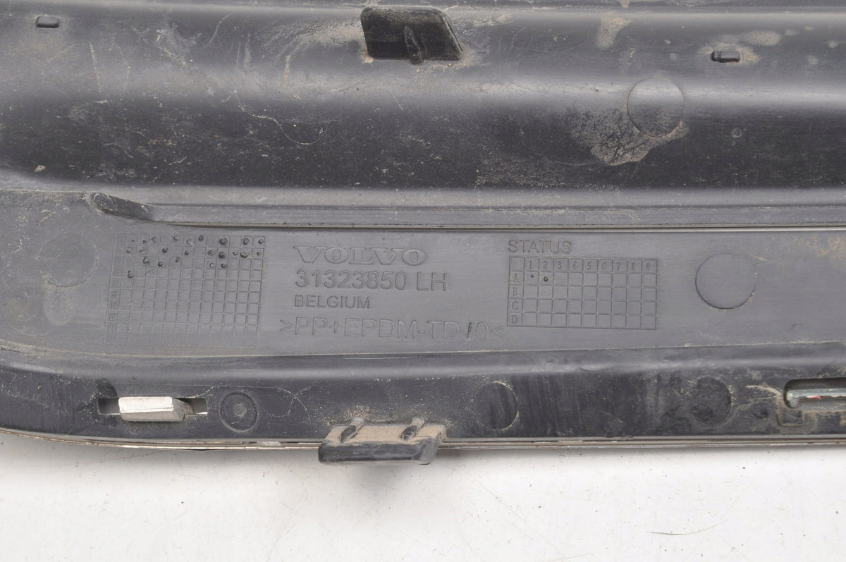 VOLVO S60 II V60 GRILLE DUMMY BUMPER LEFT LIFT 31323850