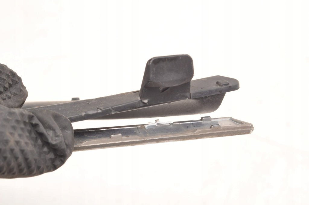 VOLVO S60 II V60 GRILLE DUMMY BUMPER RIGHT LIFT 31323851