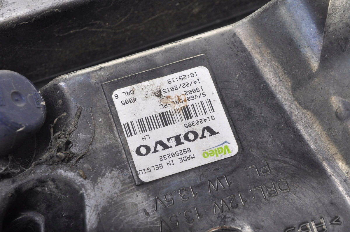 VOLVO S60 II V60 HALOGEN LEFT 31420395