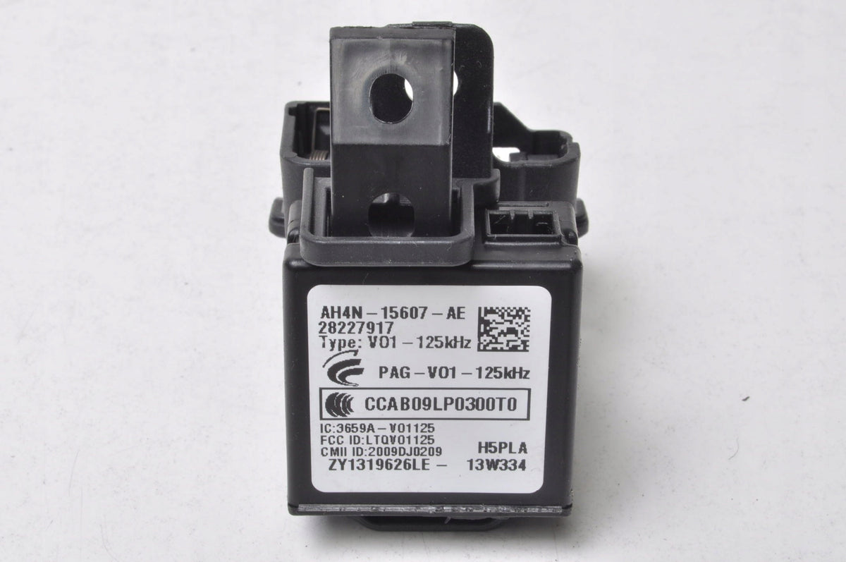 VOLVO S60 II V60 IGNITION KEY PILOT 31252952