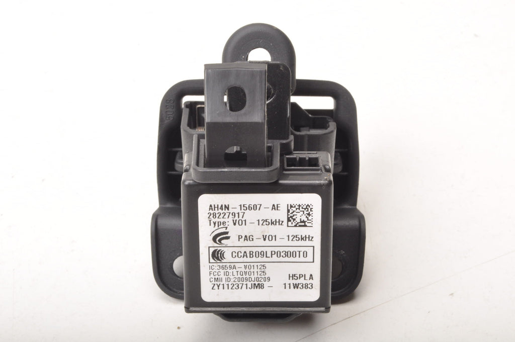 VOLVO S60 II V60 KEY IGNITION 30791678