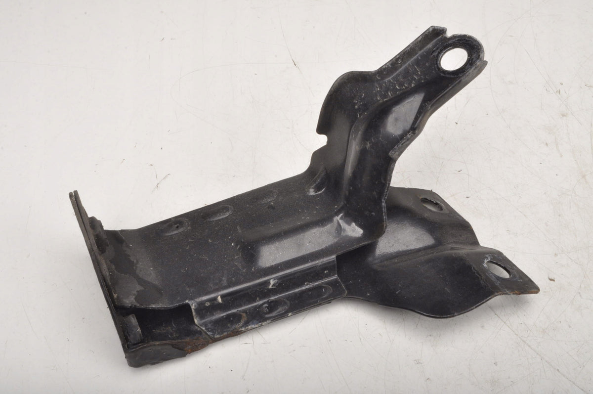 VOLVO S60 II V60 RADIATOR MOUNT LEFT