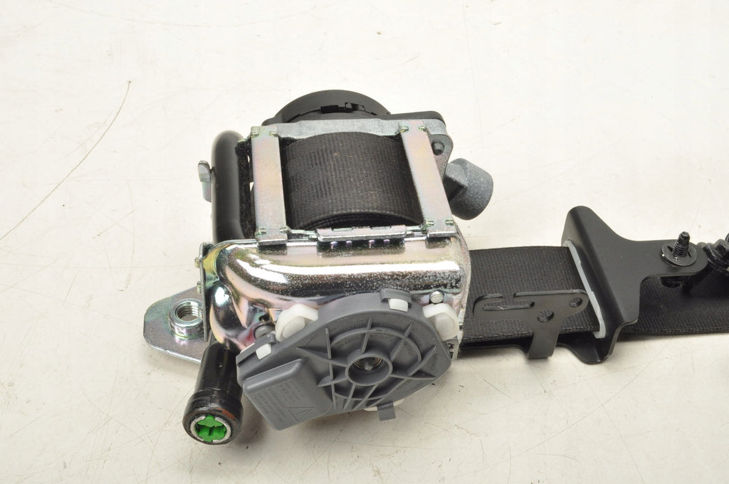 VOLVO S60 II V60 SEAT BELT LEFT FRONT 39818841 LIFT