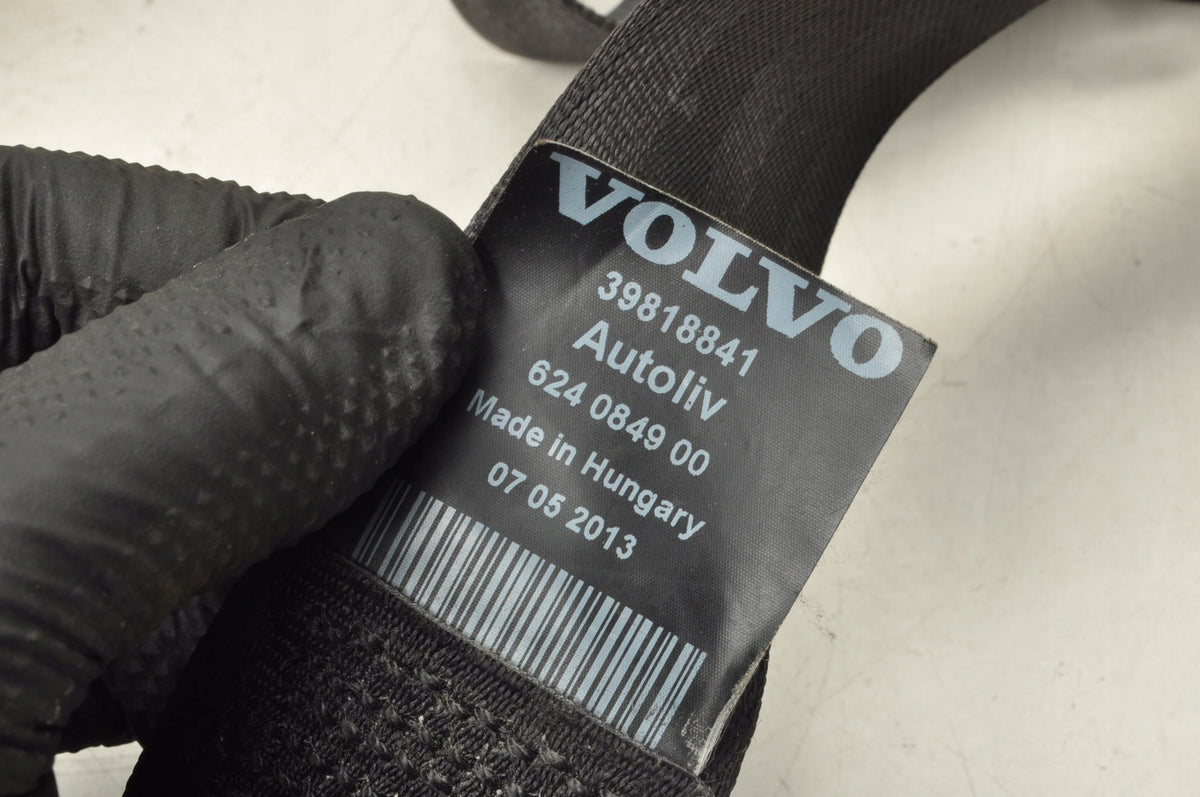 VOLVO S60 II V60 SEAT BELT LEFT FRONT 39818841 LIFT