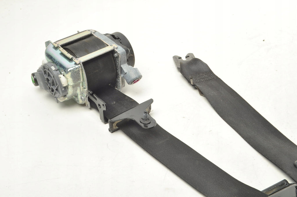 VOLVO S60 II V60 SEAT BELT RIGHT FRONT 39800482