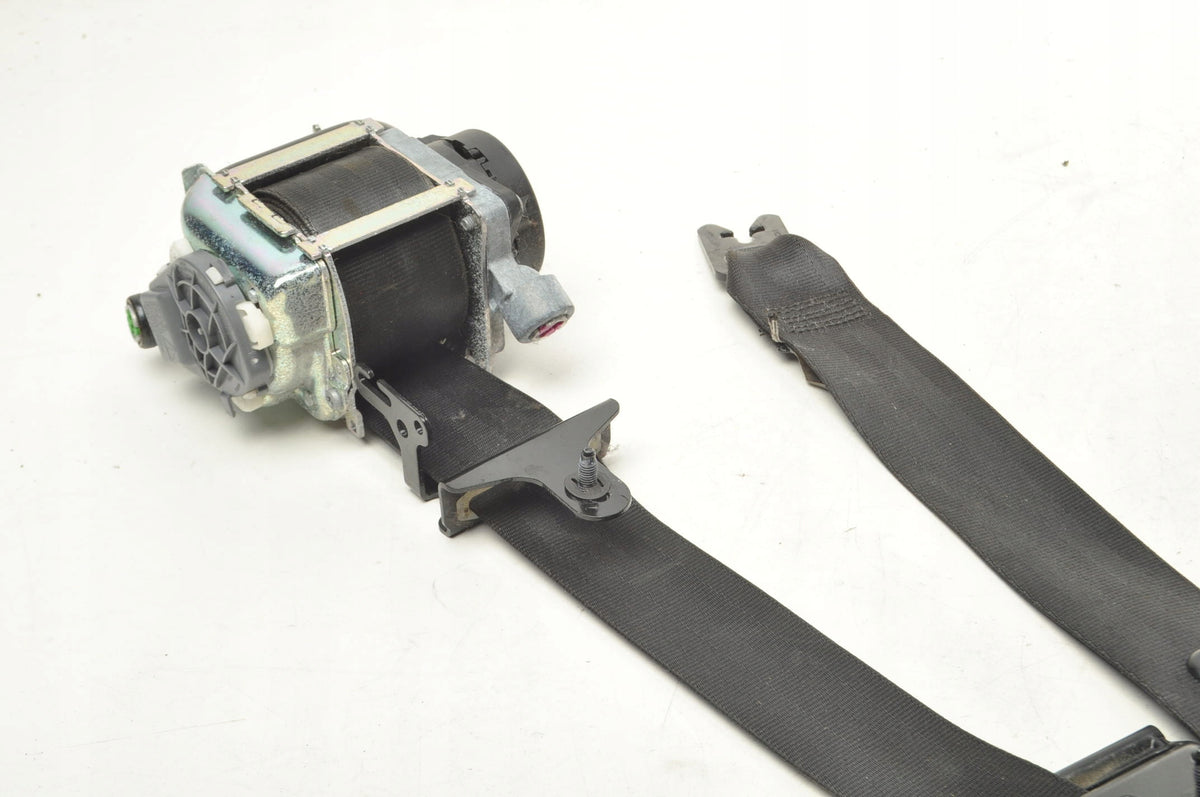 VOLVO S60 II V60 SEAT BELT RIGHT FRONT 39800482