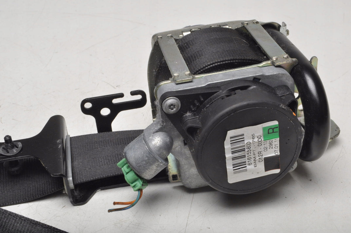VOLVO S60 II V60 SEAT BELT RIGHT FRONT 39800482