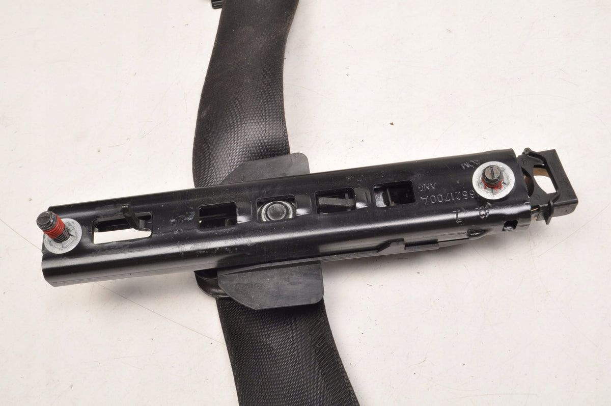 VOLVO S60 II V60 SEAT BELT RIGHT FRONT TENSIONER 3981884