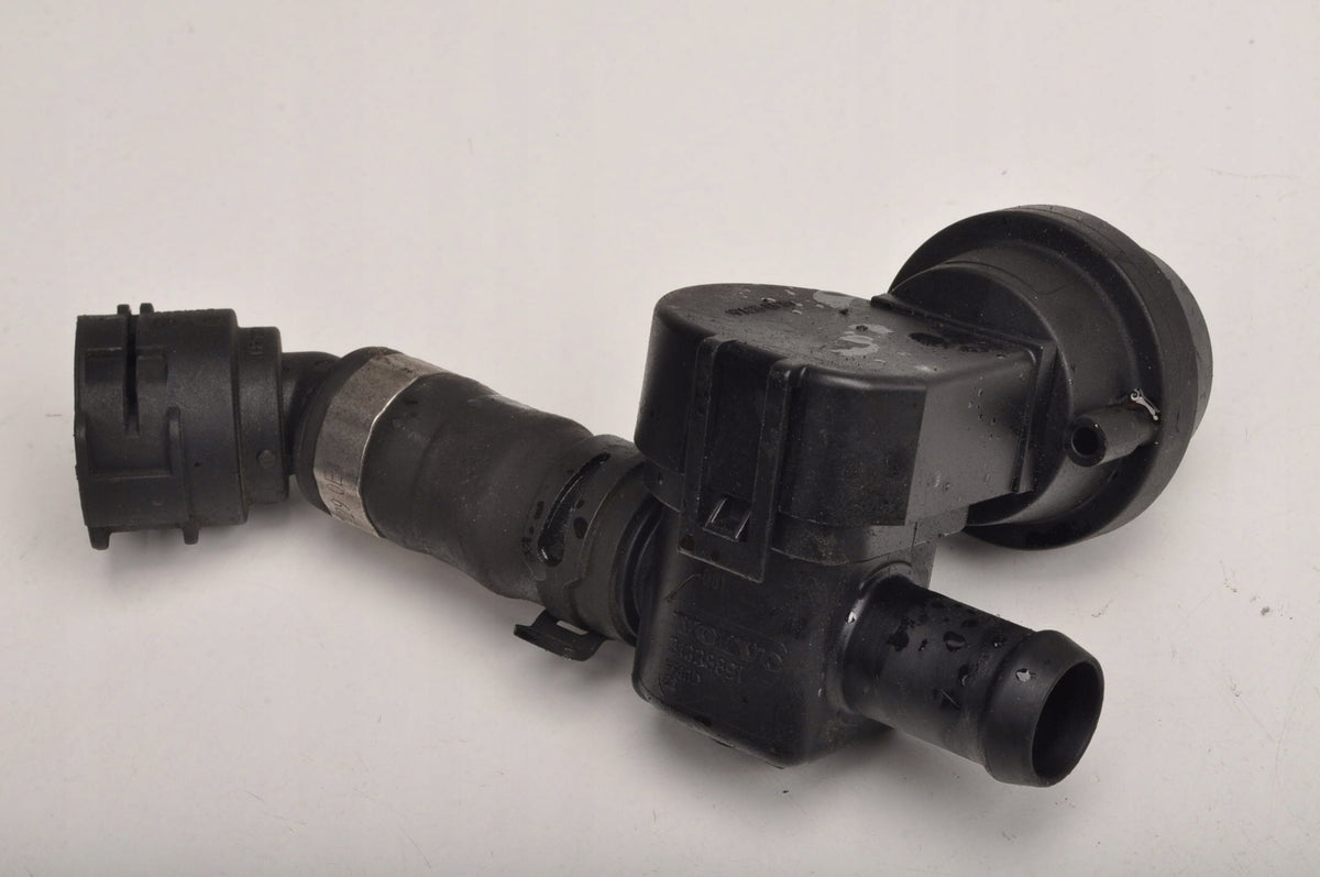 VOLVO S60 II V60 V40 II 2.0 D4 181KM PIPE WATER LINE 31338891