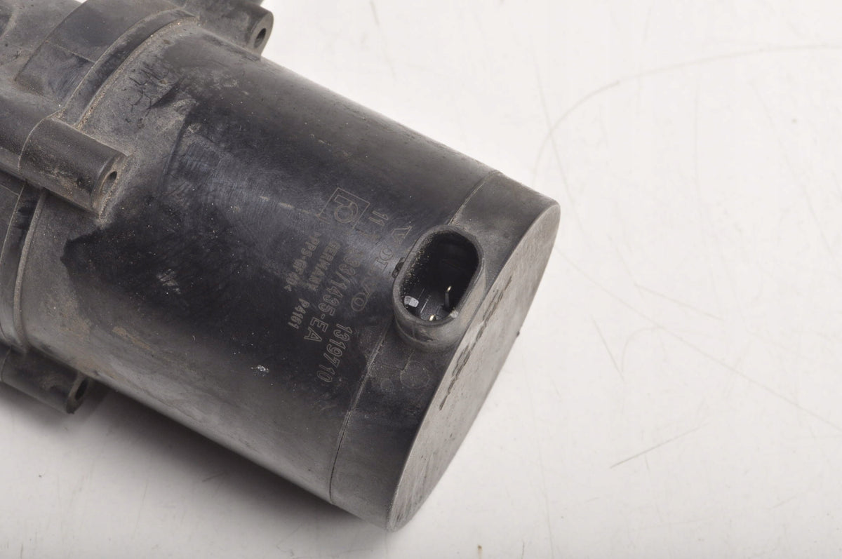 VOLVO S60 II V60 V70 2.0 D3 WATER PUMP 1319710