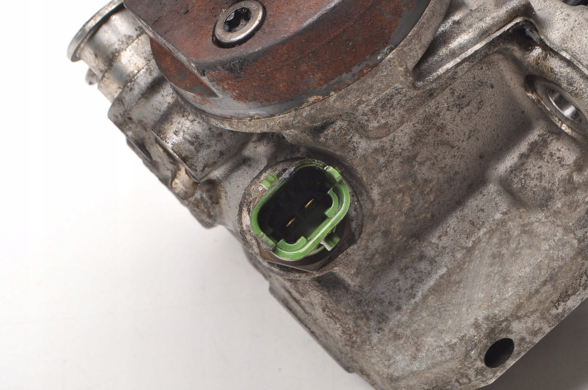 VOLVO S60 II V60 XC60 2.0 D3 136KM INJECTION PUMP 31372081 0445010681