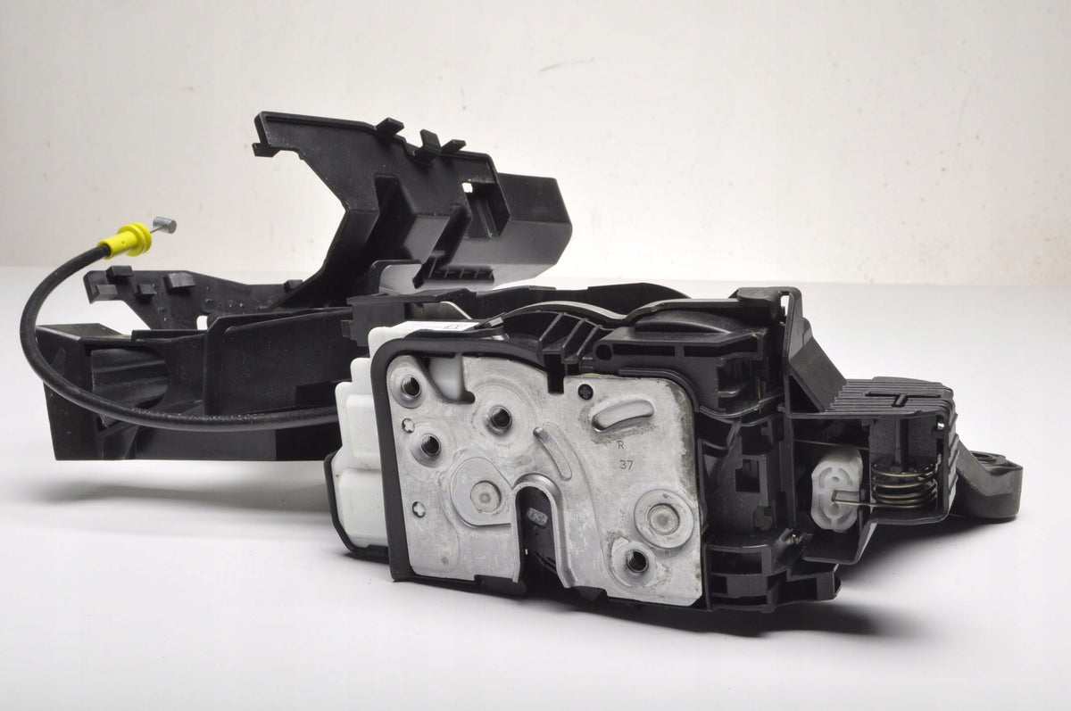 VOLVO S60 II V60 XC60 II S90 II DOOR LOCK RIGHT FRONT 31462456