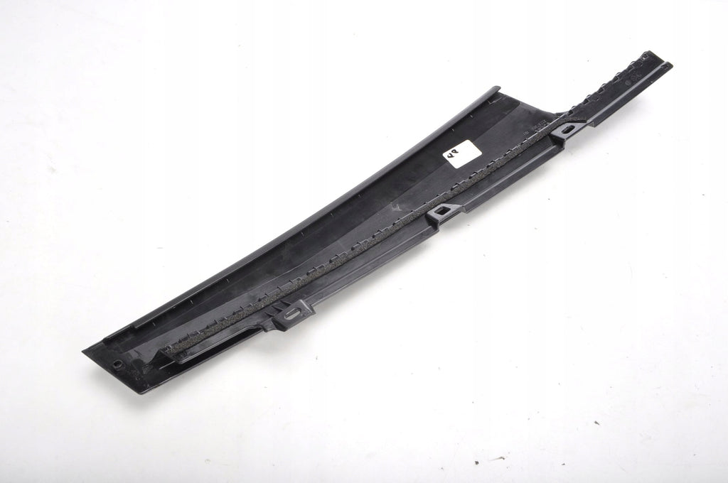 VOLVO S60 III DOOR TRIM RIGHT FRONT 32257390