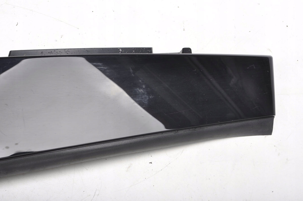 VOLVO S60 III DOOR TRIM RIGHT REAR 31448870