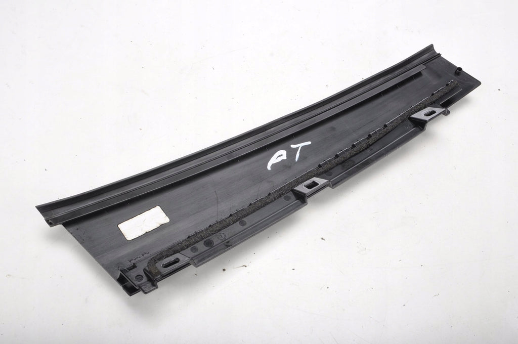 VOLVO S60 III DOOR TRIM RIGHT REAR 31448870