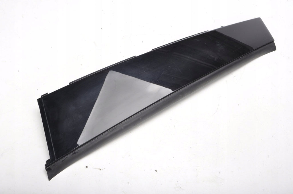 VOLVO S60 III DOOR TRIM RIGHT REAR 31448870
