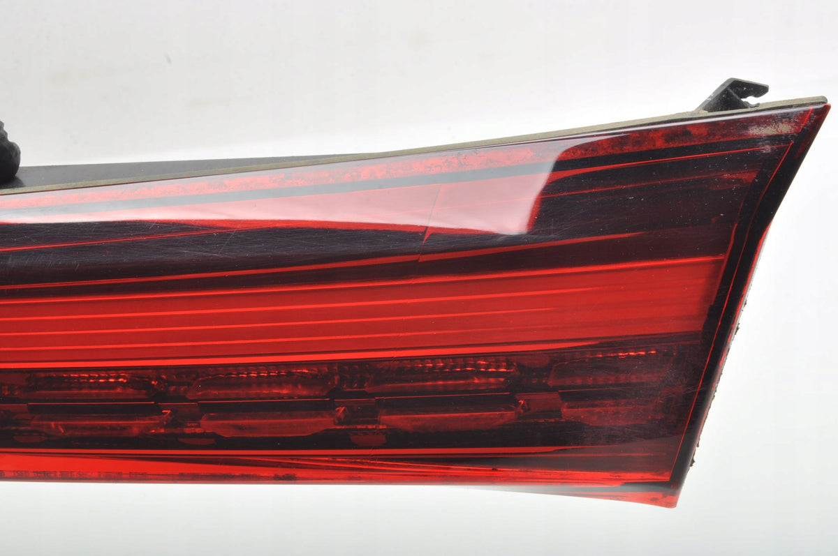 VOLVO S60 III LAMP RIGHT REAR FLAP SEDAN 31468202