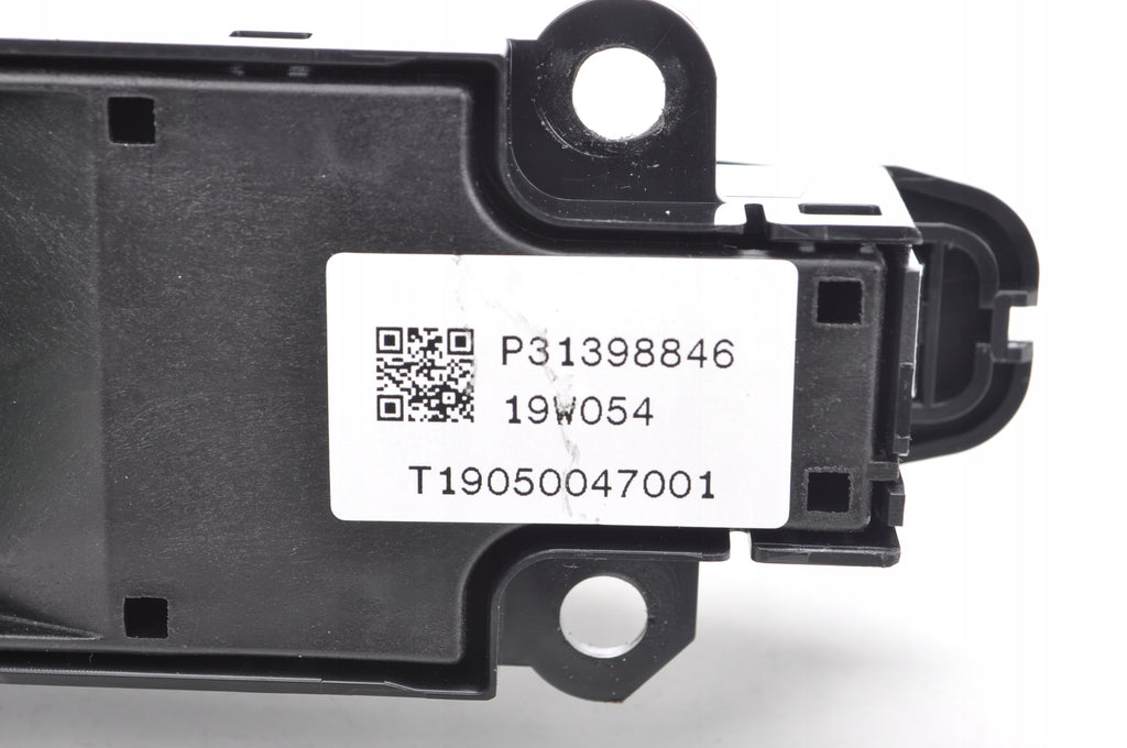 VOLVO S60 III RADIO PANEL P31398846 2019