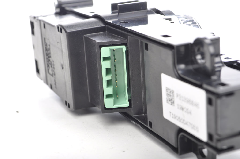 VOLVO S60 III RADIO PANEL P31398846 2019