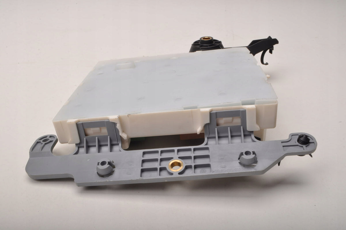 VOLVO S60 III RELAY MODULE 32254027
