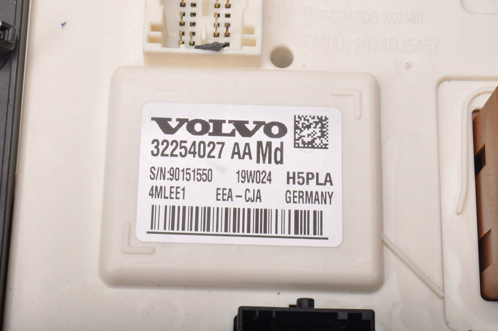 VOLVO S60 III RELAY MODULE 32254027