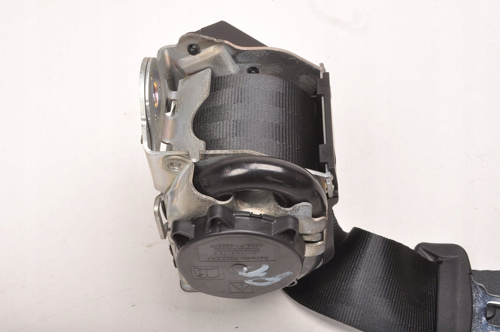 VOLVO S60 III SEAT BELT RIGHT REAR 2 ROW 31462756