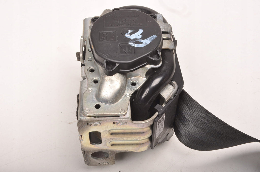 VOLVO S60 III SEAT BELT RIGHT REAR 2 ROW 31462756