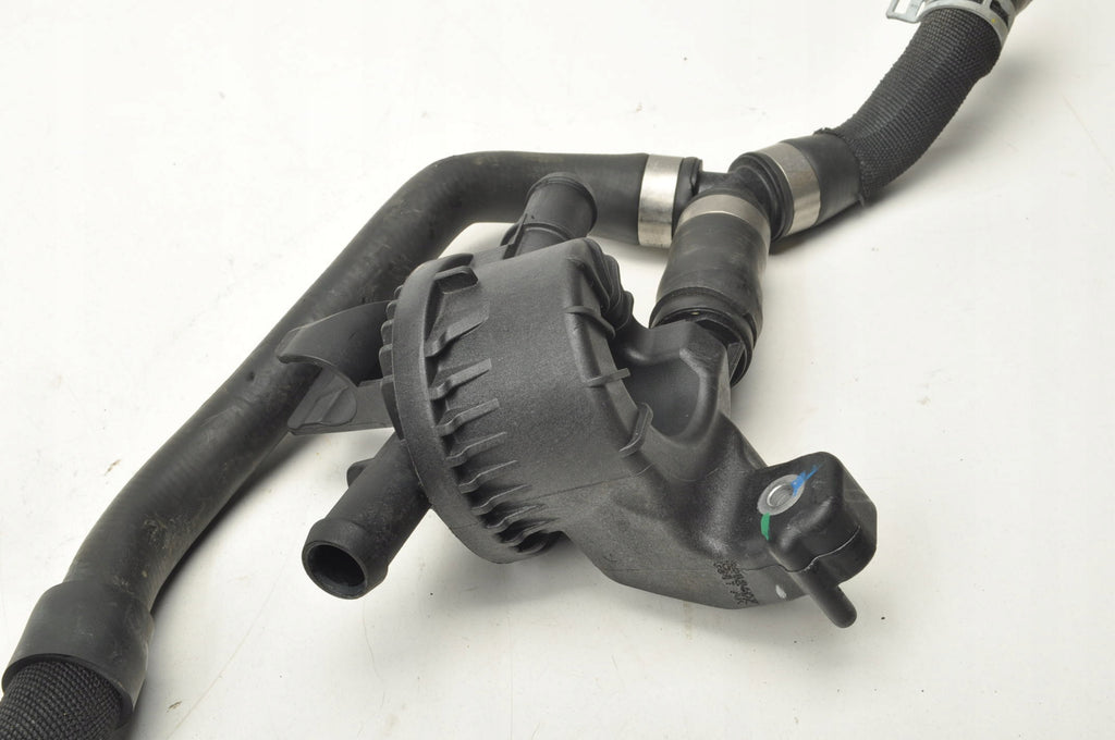 VOLVO S60 III V60 II 2.0 B4 Mild Hybrid WATER PUMP 2025R 32411174 3212407