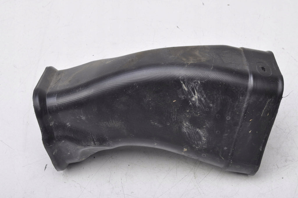 VOLVO S60 III V60 II 2.0 D AIR INTAKE PIPE 31474810