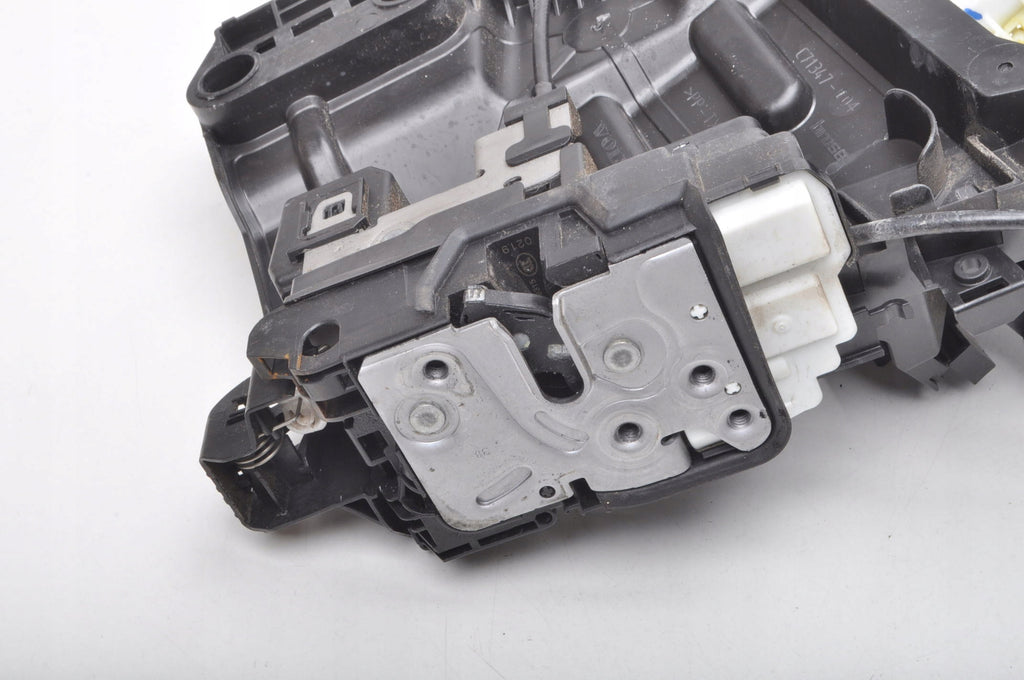 VOLVO S60 III V60 II DOOR LOCK RIGHT FRONT 6-PIN UK 31462456