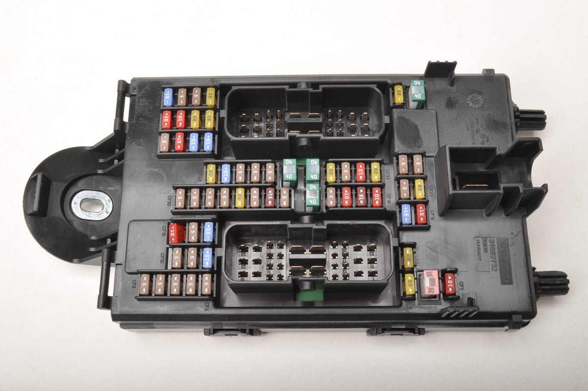 VOLVO S60 III V60 II FUSE BOX 32209198