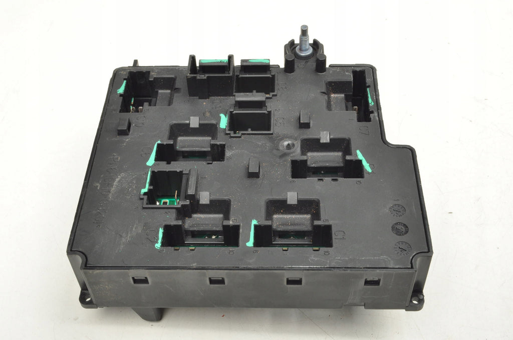 VOLVO S60 III V60 II FUSE BOX 32212297