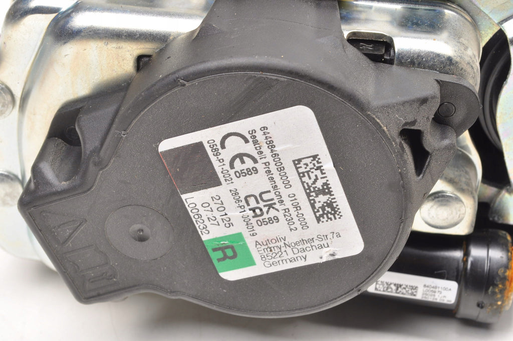 VOLVO S60 III V60 II SEAT BELT RIGHT FRONT 32401567