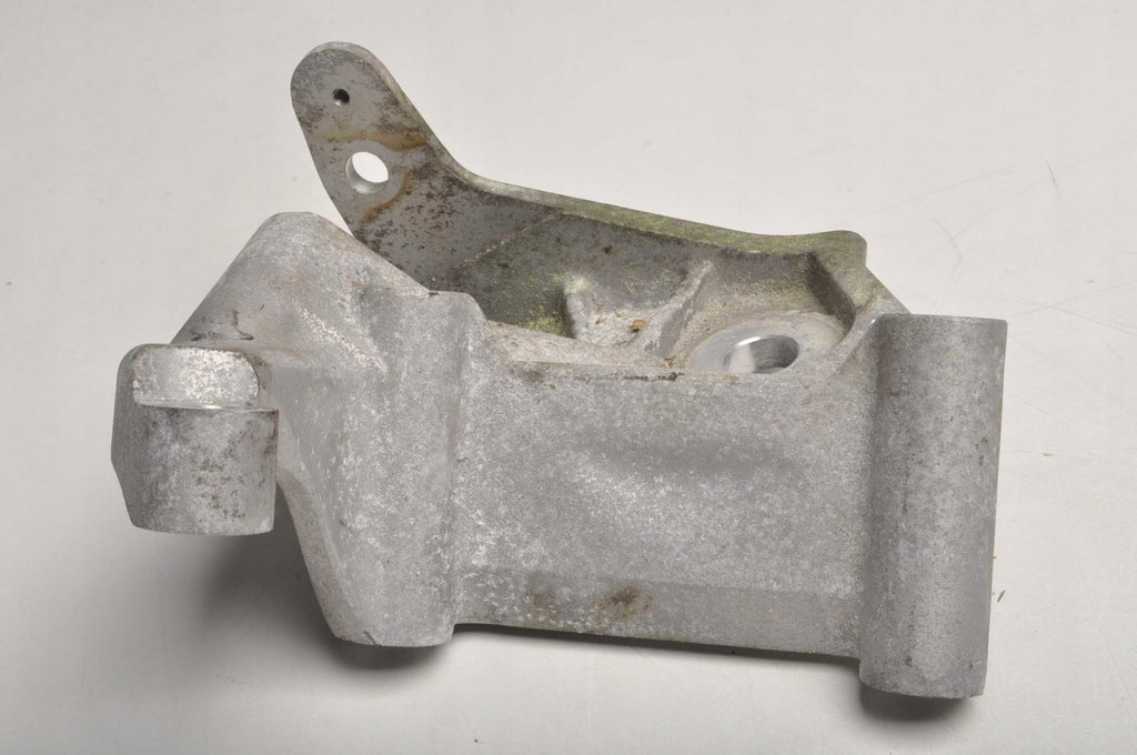 VOLVO S60 III V60 II T8 PAW BRACKET 31430470