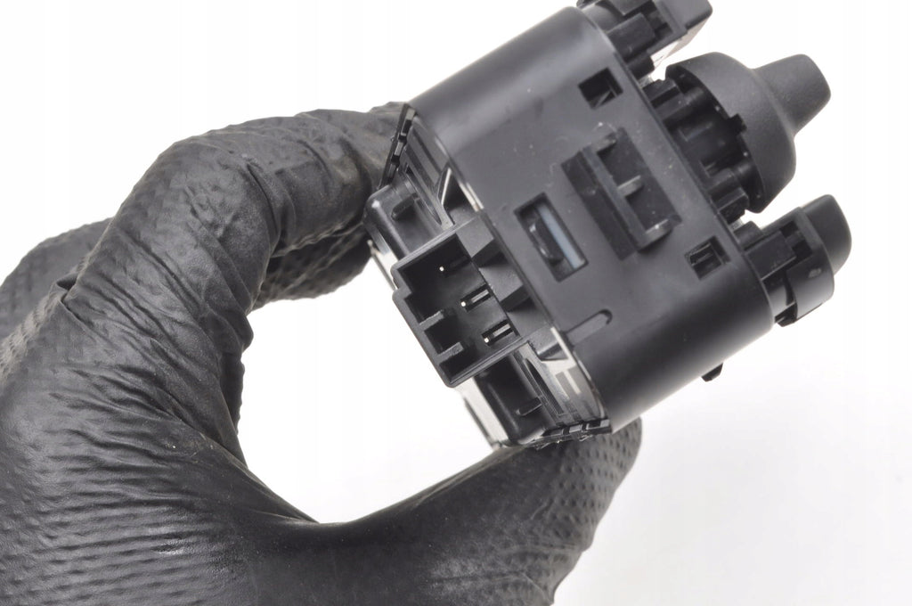 VOLVO S60 III V60 II XC60 II PANEL WINDOW SWITCH 31433407