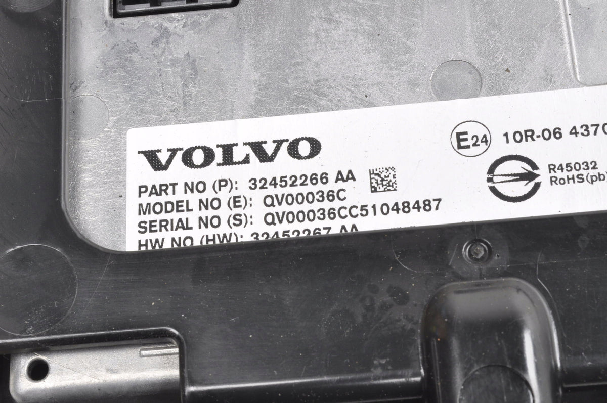 VOLVO S60 III XC40 V60 II DISPLAY NAVIGATION SCREEN 32452266 2026