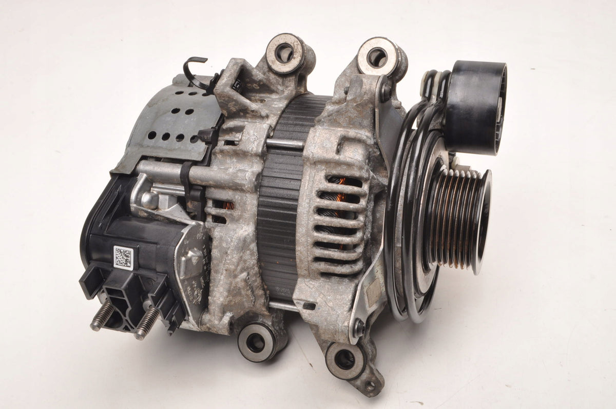 VOLVO S60 III, XC60 II, XC90 II 2.0 B5 Mild-Hybrid Alternator, Part Number P0 32383087