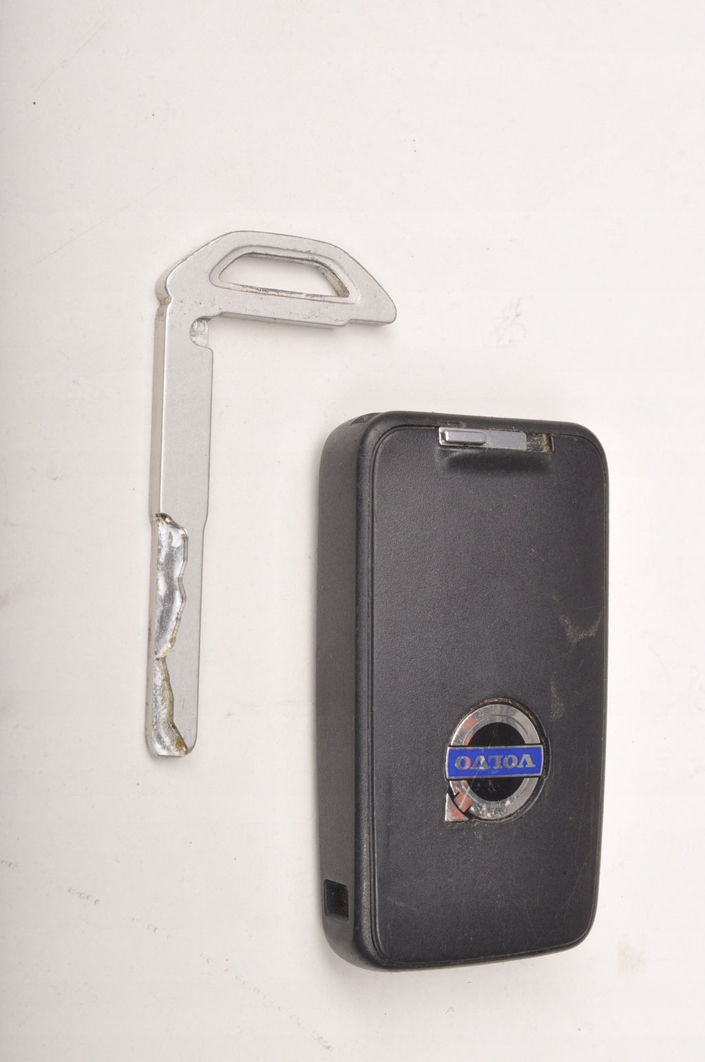 VOLVO S60 V40 II IGNITION KEY READER 28227917