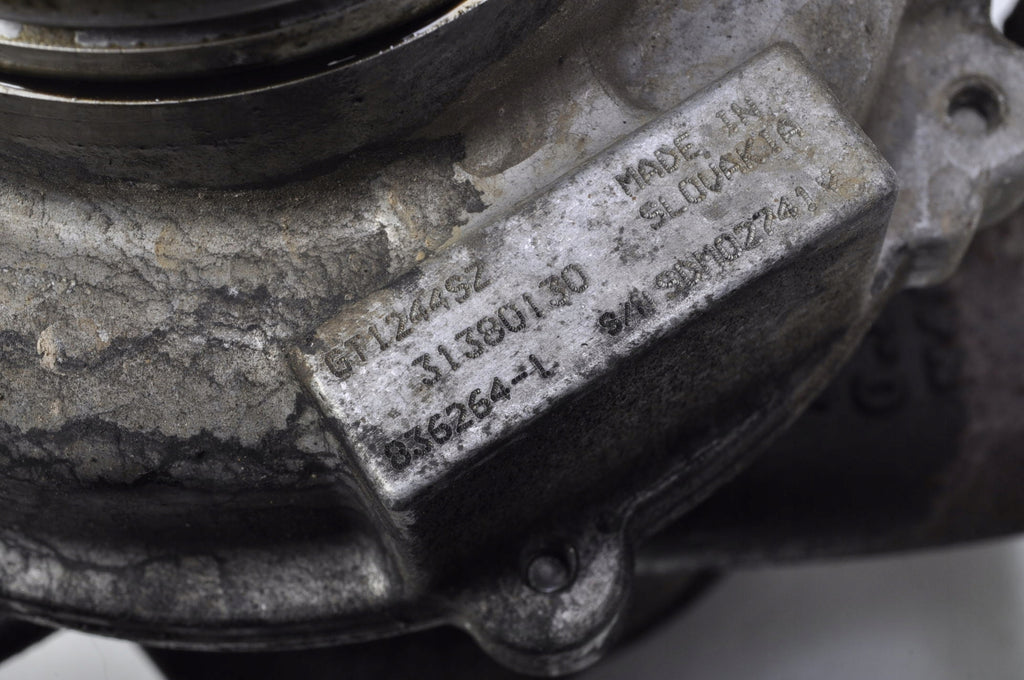 VOLVO S60 V60 2.0 D2 TURBINE TURBO 31380130