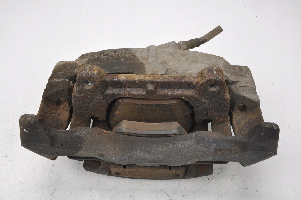 VOLVO S60 V60 2.4 D5 CLAMP RIGHT FRONT RIGHT