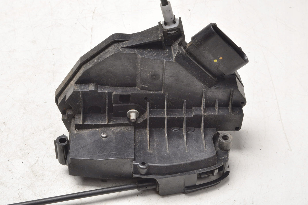 VOLVO S60 V60 DOOR LOCK RIGHT FRONT 31301740