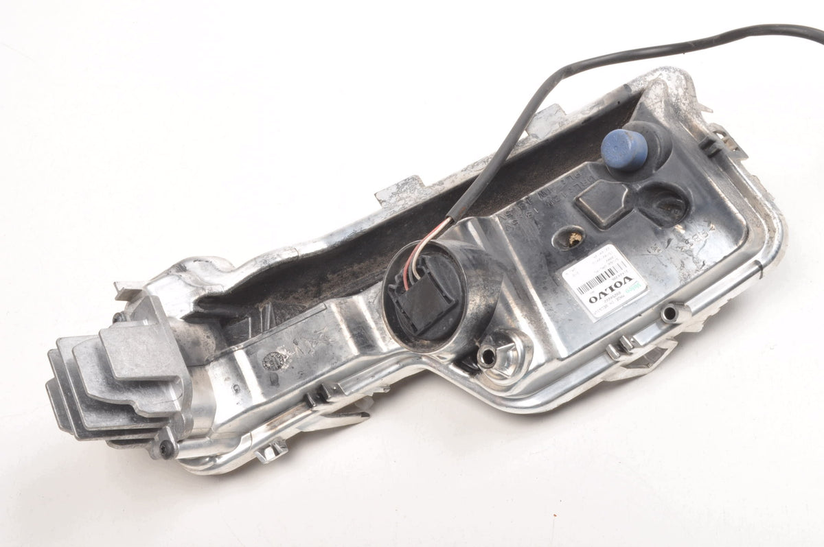 VOLVO S60 V60 LED LAMP RIGHT 31420396